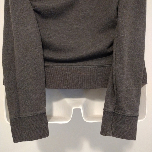 Old Navy - Crew Fall Heather Gray Sweater - Picture 10 of 13